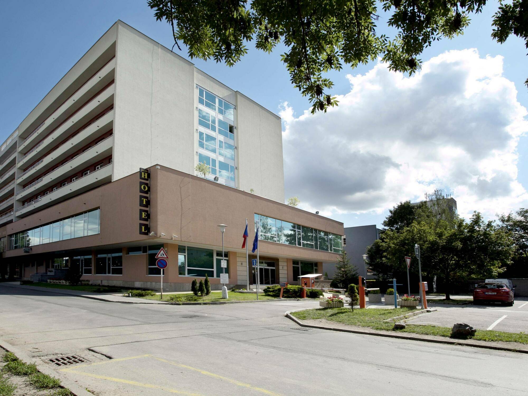 Avanti Hotel Brno Exterior foto